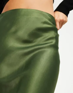Skirts*Stradivarius Satin Midi Slip Skirt In Khaki
