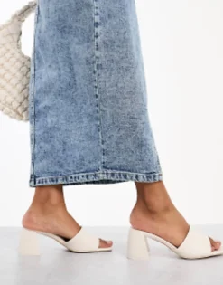 Sandals*Stradivarius Square Toe Chunky Heeled Sandal In Ecru