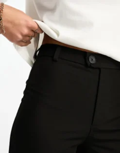 Tall*Stradivarius Tall Tailored Straight Trouser In Black