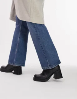 Chelsea Boots*Topshop Bay Square Toe Heeled Chelsea Boot In Black