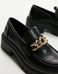 Loafers*Topshop Charlie Chunky Loafer With Chain In Black