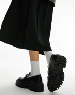 Loafers*Topshop Charlie Chunky Loafer With Chain In Black