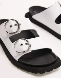 Flat Sandals*Topshop Prince Leather Flat Sandal With Buckles In White