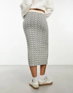 Skirts*Vero Moda Geo Knitted Midi Skirt Co-Ord In Mono