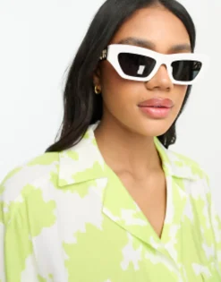 Sunglasses*Versace Rectangle Festival Sunglasses With Gold Detail In White
